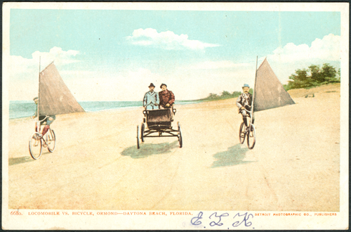 Locomobile and Bicycles no hotel