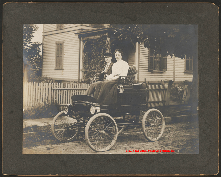 Toledo Steam Carriage, Unidentified Couple, ca: 1901 - 1902